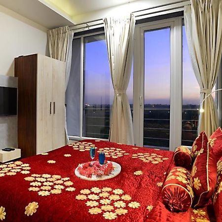 Comfort Inn Donil Vadodara Zewnętrze zdjęcie