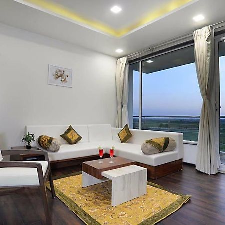 Comfort Inn Donil Vadodara Zewnętrze zdjęcie
